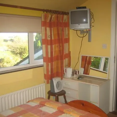 Breezy Heights Bed & Breakfast 3*