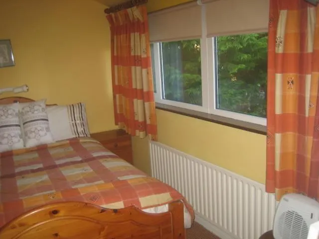 Breezy Heights Bed & Breakfast Cross (Mayo)